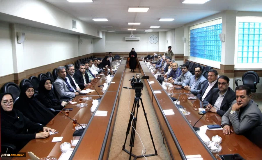 حضور کارکنان و اساتید دانشگاه ملی مهارت واحد استان کرمانشاه در بیت نماینده ولی فقیه و امام جمعه کرمانشاه 16