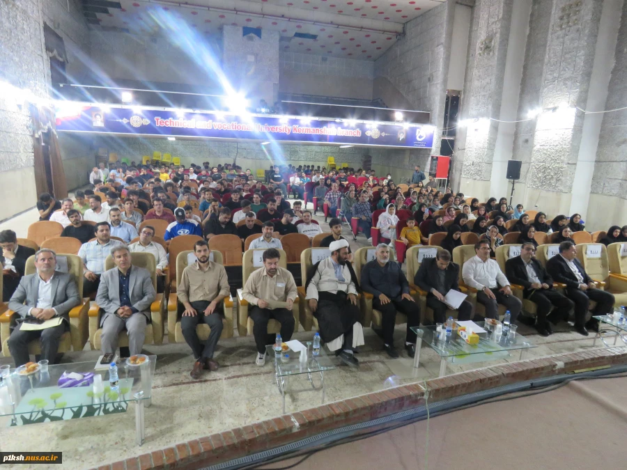 برگزاری جلسه جهاد تبیین در دانشگاه ملی مهارت واحد استان کرمانشاه
 4