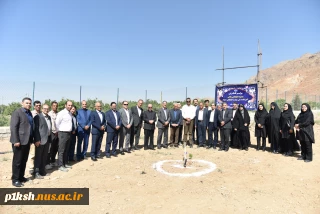 با حضور ریاست دانشگاه ملی مهارت، عضو هیئت امنای دانشگاه و خیرین استانی برگزار شد:
آیین کلنگ‌زنی مجموعه خوابگاهی _ رفاهی آموزشکده پسران گلپایگان