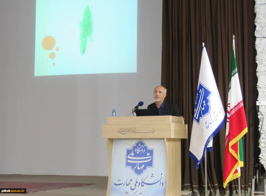 در ادامه فعالیت های مدیریت سبز در دانشگاه صورت گرفت:
برگزاری کلاس محیط زیست در دانشگاه ملی مهارت استان کرمانشاه 2