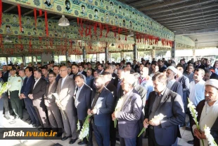 تجدید میثاق استاندار کرمانشاه و رئیس دانشگاه ملی مهارت استان و سایر مدیران استانی با آرمان‌های شهدا به مناسبت هفته دولت 2
