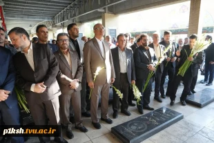 تجدید میثاق استاندار کرمانشاه و رئیس دانشگاه ملی مهارت استان و سایر مدیران استانی با آرمان‌های شهدا به مناسبت هفته دولت 3