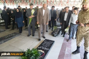 تجدید میثاق استاندار کرمانشاه و رئیس دانشگاه ملی مهارت استان و سایر مدیران استانی با آرمان‌های شهدا به مناسبت هفته دولت 6